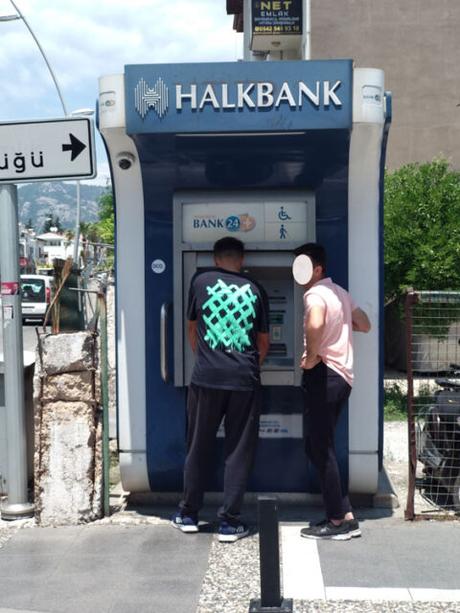 sacar-dinero-gratis-en-turquia