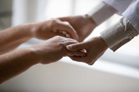 Cómo proteger al familiar vulnerable.