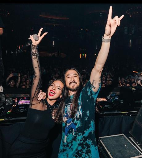 Angela Aguilar y Steve Aoki convierten «Invítame a un Café” en un Hit Viral WhatsApp Image 2023-06-28 at 20.15.19