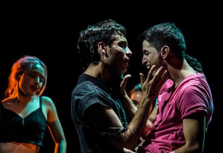 Teatro: Daniel: Voy a ser el gay más famoso de Chile