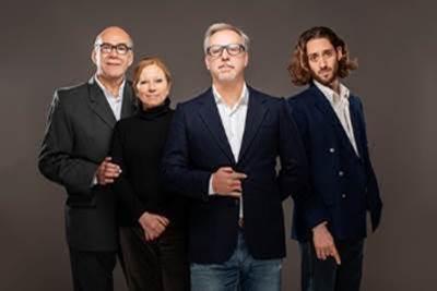 Teatro: LAS PERSIANAS TIENEN OJOS