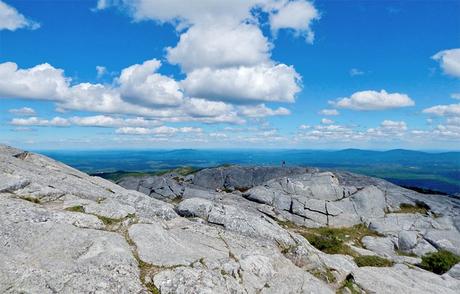 12 campamentos mejor calificados en New Hampshire Vista desde la cima del monte. Monadnock cerca del parque estatal Greenfield