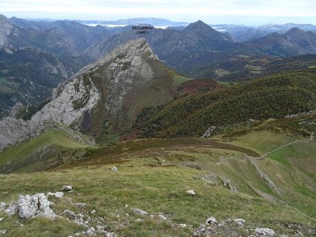 Les Bedules-Picu del Antiguu (Colláu Zorru)-Cazoli