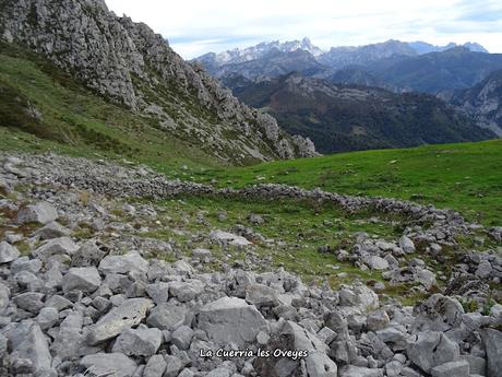 Les Bedules-Picu del Antiguu (Colláu Zorru)-Cazoli