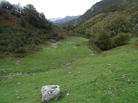 Les Bedules-Picu del Antiguu (Colláu Zorru)-Cazoli