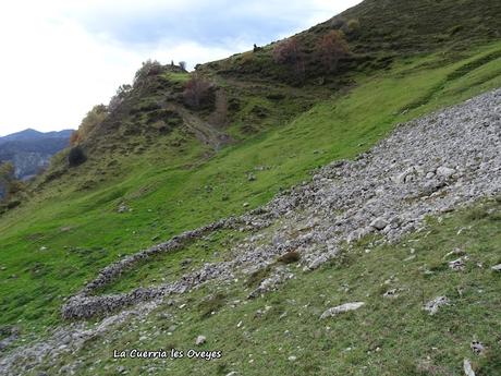 Les Bedules-Picu del Antiguu (Colláu Zorru)-Cazoli