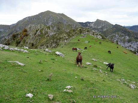 Les Bedules-Picu del Antiguu (Colláu Zorru)-Cazoli