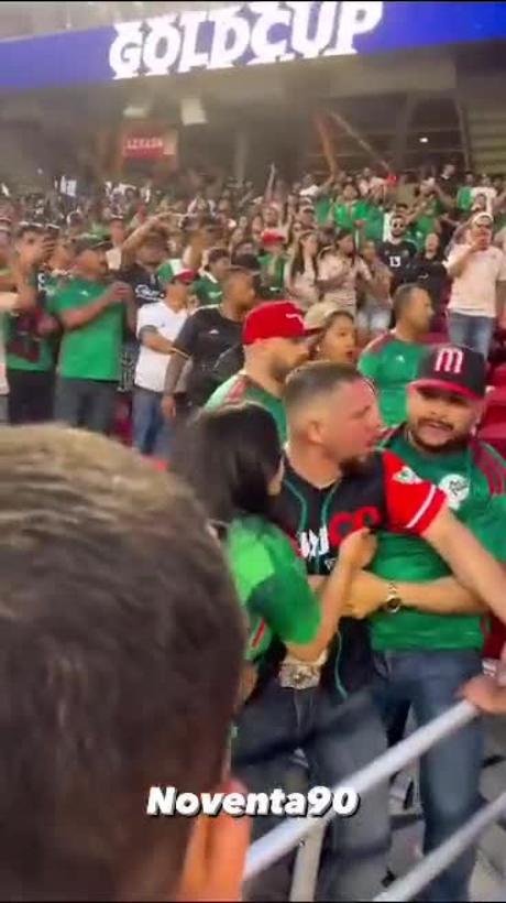 (video) Aficionado mexicano apuñalado en partido contra Qatar