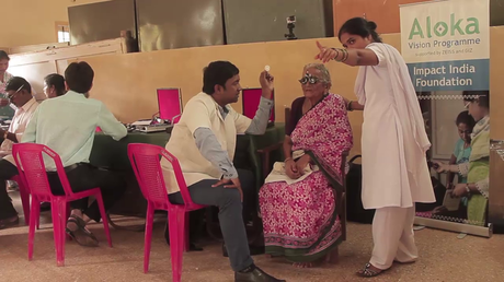 ZEISS patrocina la instalación en Missirah (Senegal) de una óptica completa ZEISS patrocina la instalación en Missirah (Senegal) de una óptica completa