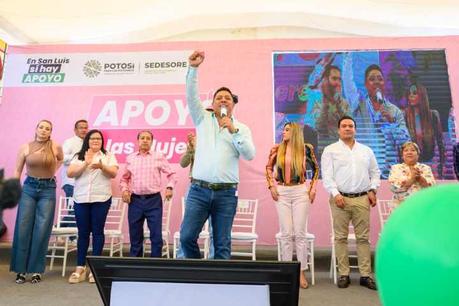 Ricardo Gallardo inaugura la primera Clínica Rosa en la zona metropolitana de San Luis Potosí