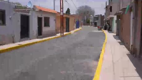Alcalde Enrique Galindo inaugura calle en San Luis Potosí y promete seguir con obras viales integrales.