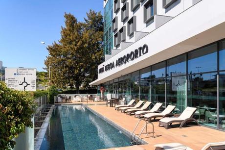 Los 10 mejores hoteles de lujo en Lisboa melia-lisboa-aeropuerto