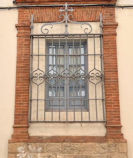 El edificio de la calle Almansa números 11 y 13.