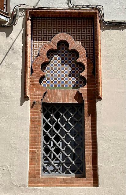 El edificio de la calle Almansa números 11 y 13.