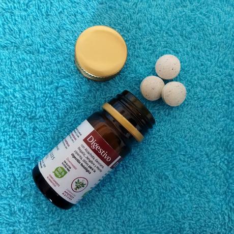 Probando el digestivo de Apoteca Natura