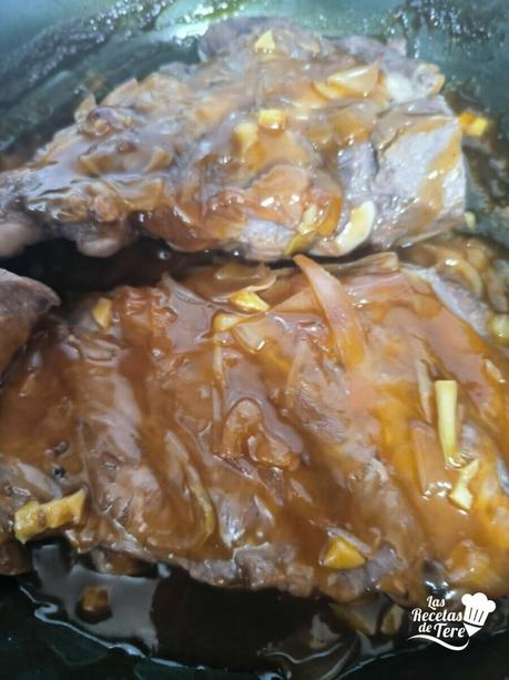 Costillas glaseadas, un maridaje perfecto con vino crianza 2019 de Protos