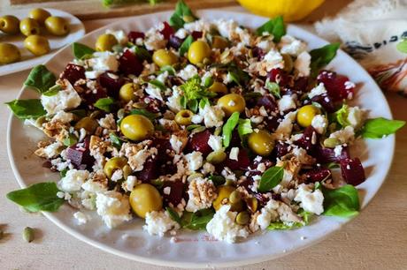 Ensalada de remolacha, feta y aceitunas Ensalada de remolacha, feta y aceitunas