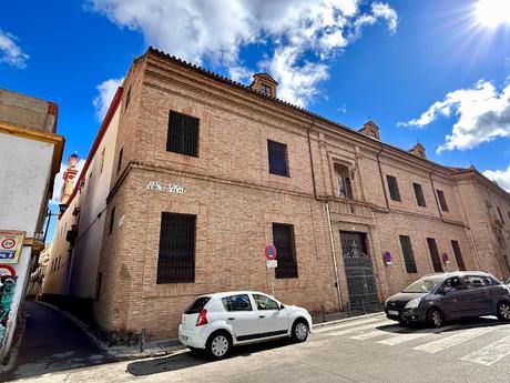 La iglesia del Convento del Espíritu Santo (2): las fachadas del convento y de la iglesia.