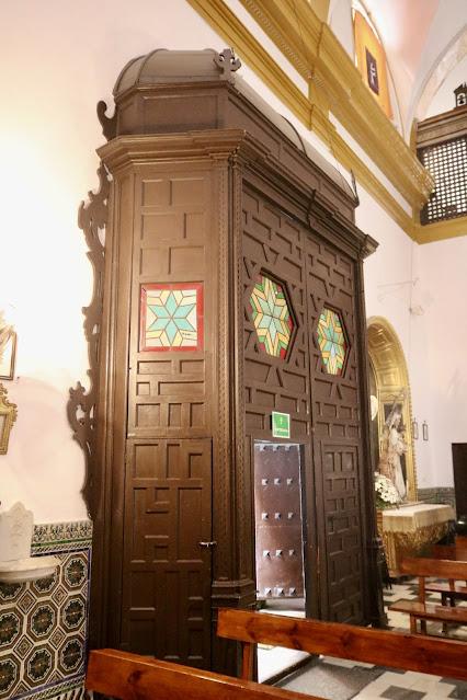 La iglesia del Convento del Espíritu Santo (2): las fachadas del convento y de la iglesia.