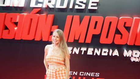 CUESTIONARIO: ESMERALDA MOYA, BERNABÉ FERNÁNDEZ, PAULA PÚA, Y SARA ESCUDERO. CUESTIONARIO: ESMERALDA MOYA, BERNABÉ FERNÁNDEZ, PAULA PÚA, Y SARA ESCUDERO.