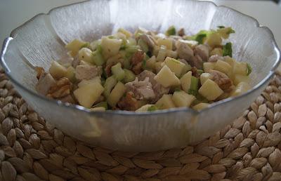ENSALADA DE APIO, POLLO Y MANZANA Ó ENSALADA WALDORF