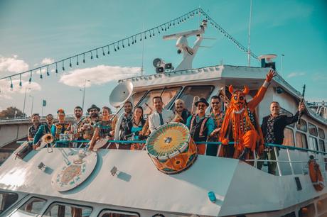 Banda Conmoción se prepara para desatar su carnaval esencial en Ñuñoa Banda Conmoción se prepara para desatar su carnaval esencial en Ñuñoa