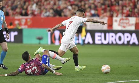 El Sevilla, a la expectativa de la oferta de Catar por Suso