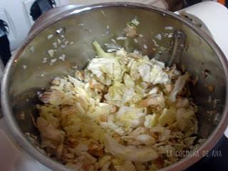 CHAMPIÑONES RELLENOS Y  VIAJE A MÓN SANT BENET