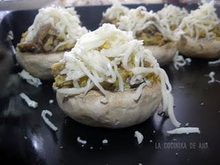 CHAMPIÑONES RELLENOS Y  VIAJE A MÓN SANT BENET