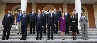 Los ministros que se van.