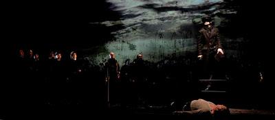 El Macbeth de Helena Pimenta y Ur Teatro llega a los Teatros del Canal con escenografía en 3D