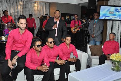 Urbanda se da “Un Abrazo” con los Medios de Santo domingo