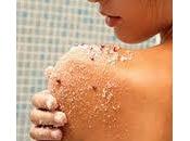 Sal, azúcar moreno avena para exfoliar piel