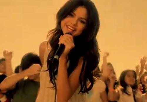 vissid amore selena gomez who says