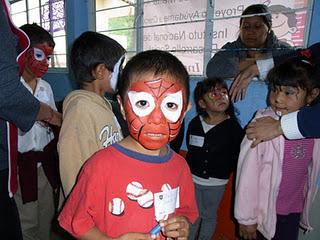 Ricoh entrega juguetes a niños de escasos recursos en Pacula, Hidalgo