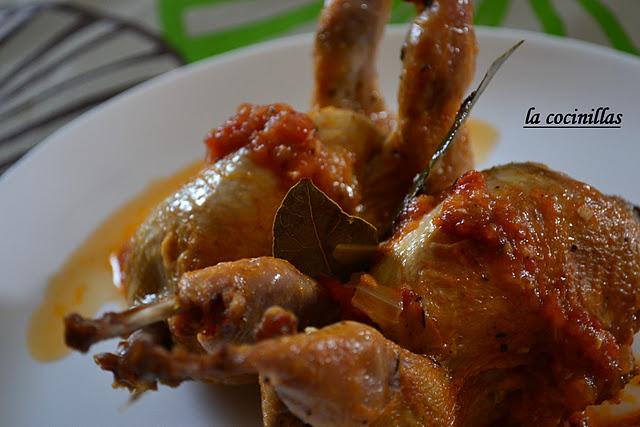 CODORNICES CON TOMATE