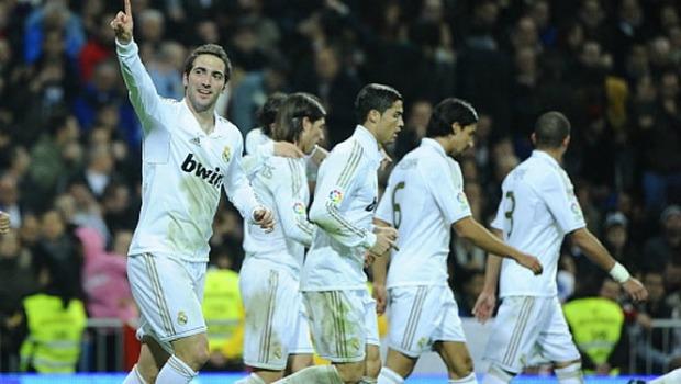 Le tiró la historia encima