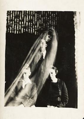 Retoque fotográfico fraudulento a principios del siglo XX (Galería de Imágenes)