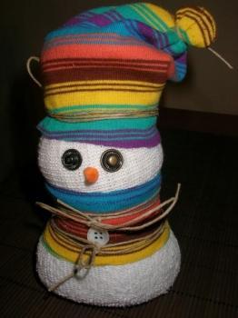 Muñecos de nieve caseros para decorar nuestro hogar en Navidad