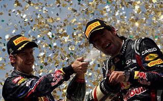 Webber acaba con su primera victoria en Interlagos para cerrar una temporada redonda para Red Bull