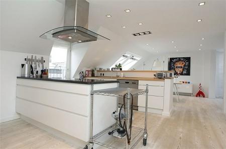 tetera siemens sofá iversen sofá de ikea sillas myr hormiga ant sillas de diseño arne jacobsen silla eames Poul Kjærholm minimalismo nórdico jarron menu florero holmegrad estilo nórdico estanterías montana espacios abiertos en decoración diseño nórdico diseño de interiores decoración de interiores 