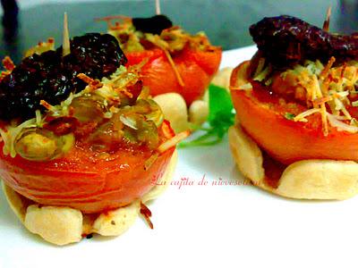 Flores de tomate y habitas tiernas