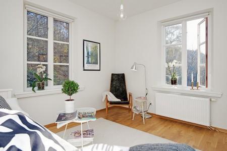 Vivir en 36m² pisos menores de 40 metros cuadrados muebles low cost muebles de ikea muebles con varias funciones HEMMES de Ikea estilo nórdico diseño escandinavo diseño de interiores decoración pisos pequeños decoración low cost decoración de interiores decoración apartamentos para 1 persona cocinas blancas pequeñas cama diván apartamentos para 1 persona