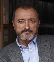 Arturo Pérez Reverte: Los amos del mundo.