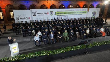 Primera generación de policías municipales se gradúa para reforzar la seguridad en la capital de San Luis Potosí