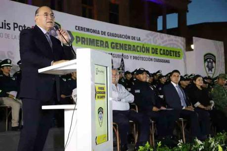 Primera generación de policías municipales se gradúa para reforzar la seguridad en la capital de San Luis Potosí