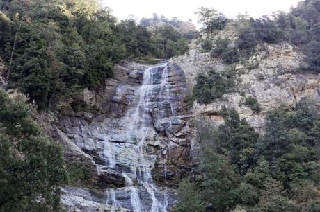 Los 5 valles más hermosos para explorar en Córcega Cascada Velo de Novia, Val Granova, Córcega