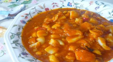 Chocos en salsa con garbanzos thermomix