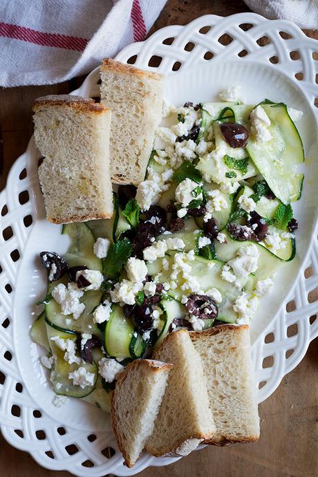 ENSALADA DE CALABACIN Y QUESO FETA