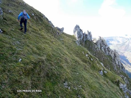 Riospaso-Güé Martínez-Los Praos-Las Planas-La Vaḷḷota-Las Navariegas